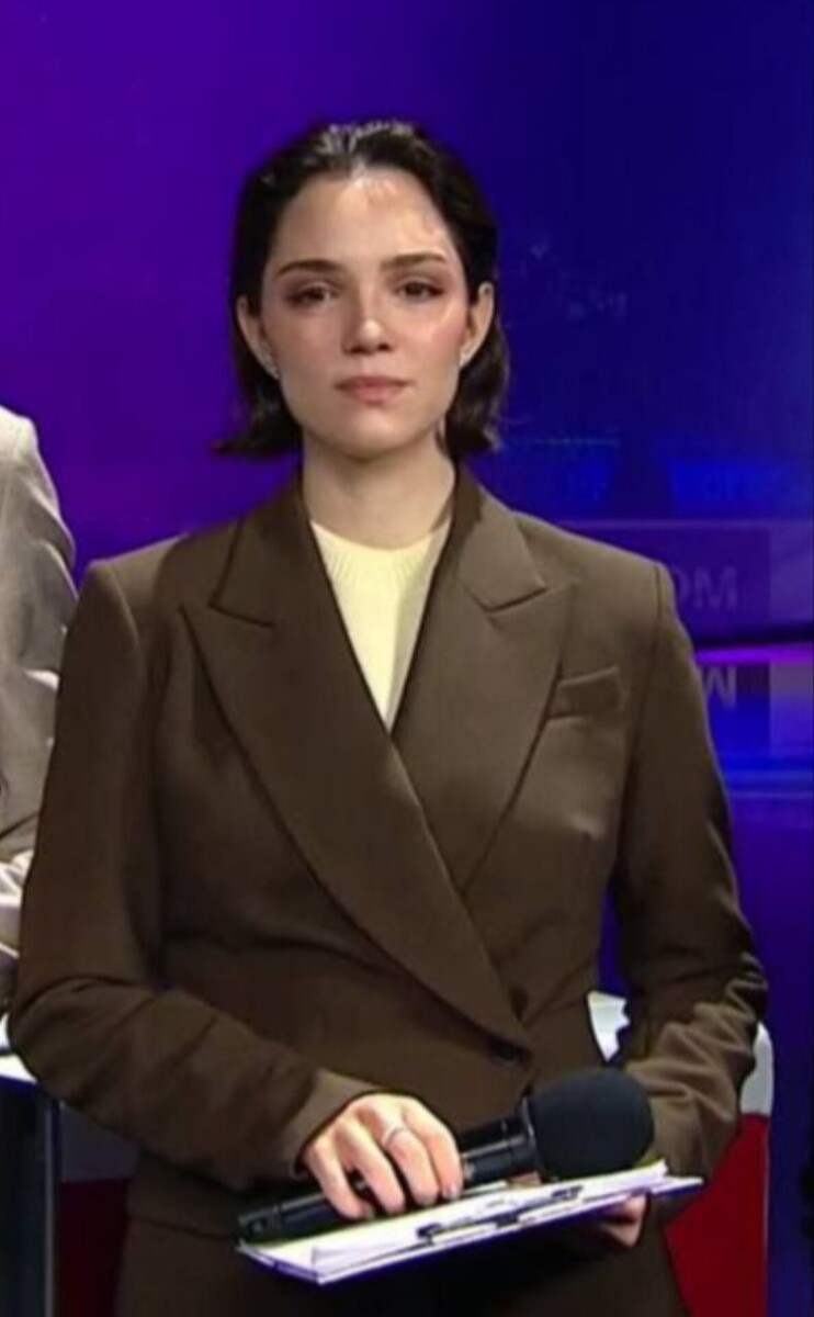 Медведева в образе Людмилы Прокофьевны. Скрин https://t.me/figureskating_1tv