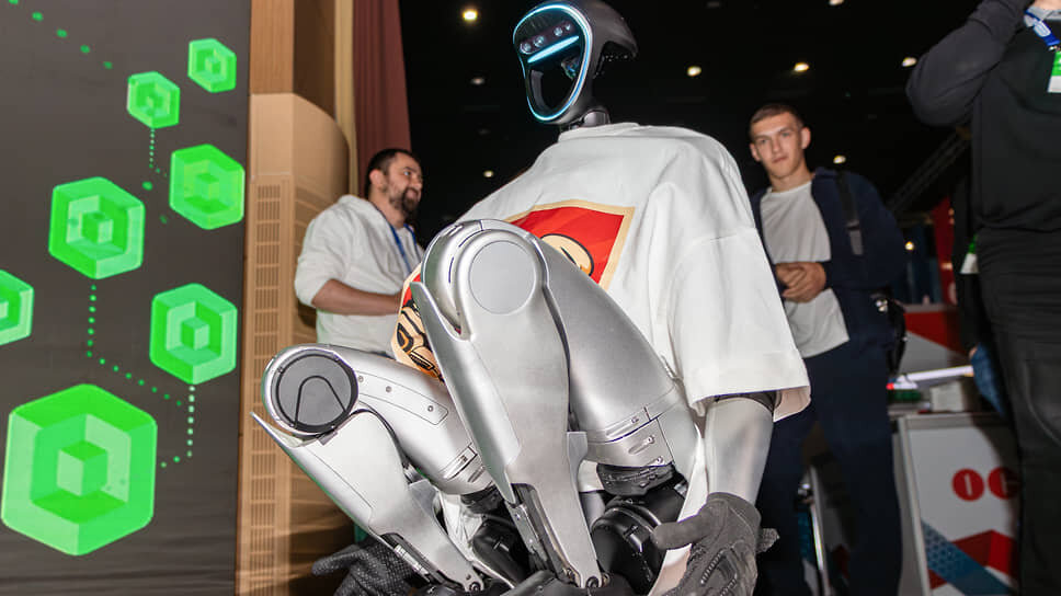 Робот в экспозиции выставочной площадки форума «Цифроземье» в Воронеже.📷Фото: Егор Снетков / Коммерсантъ