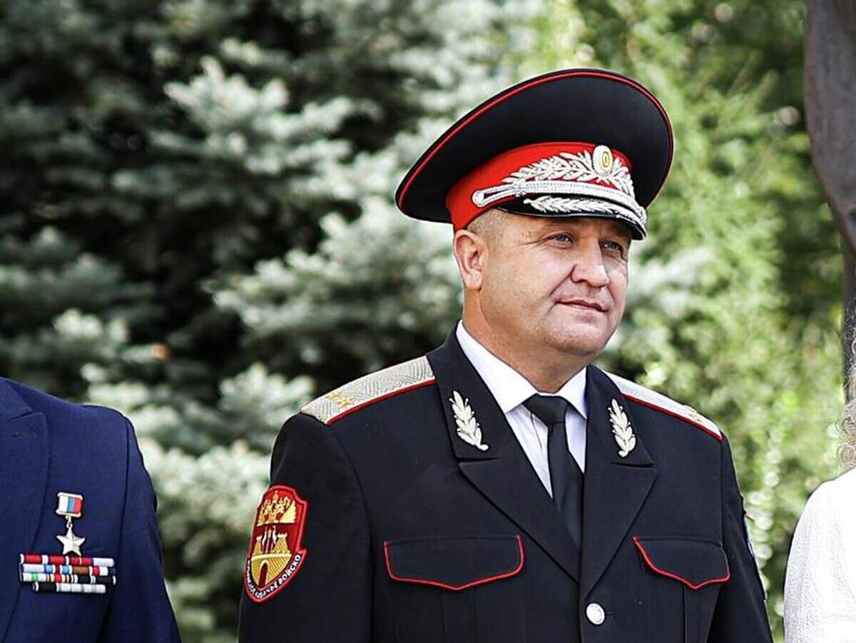   Вице-губернатор Краснодарского края, атаман Кубанского войскового казачьего общества Александр Власов© РИА Новости / Виталий Тимкив