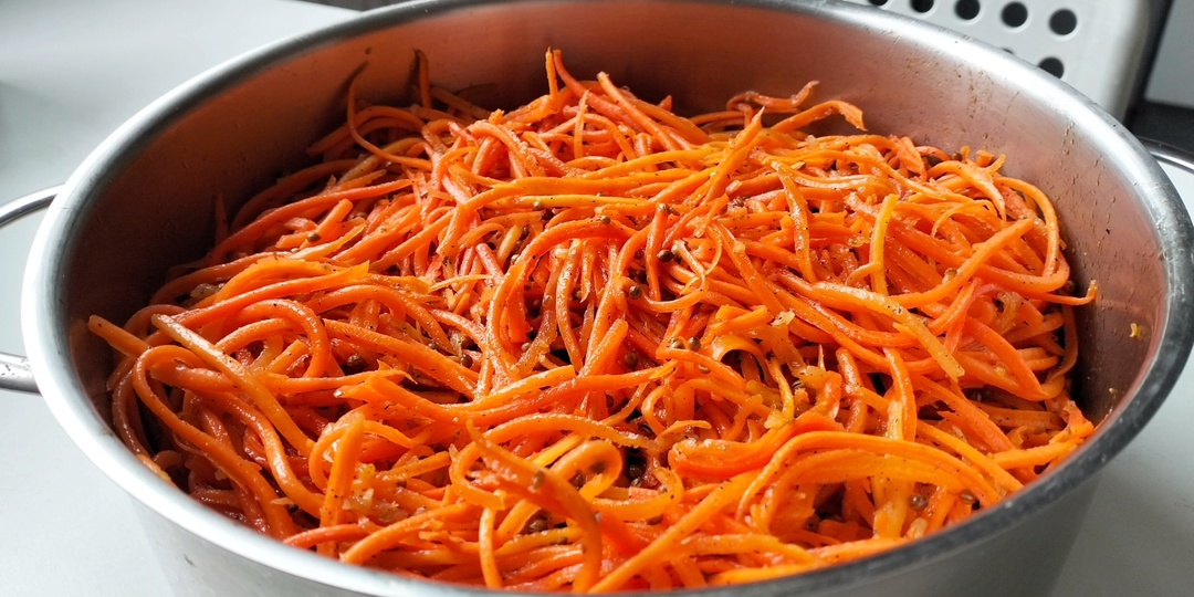 Готовим морковь по-корейски (морков-ча) дома очень просто🥕