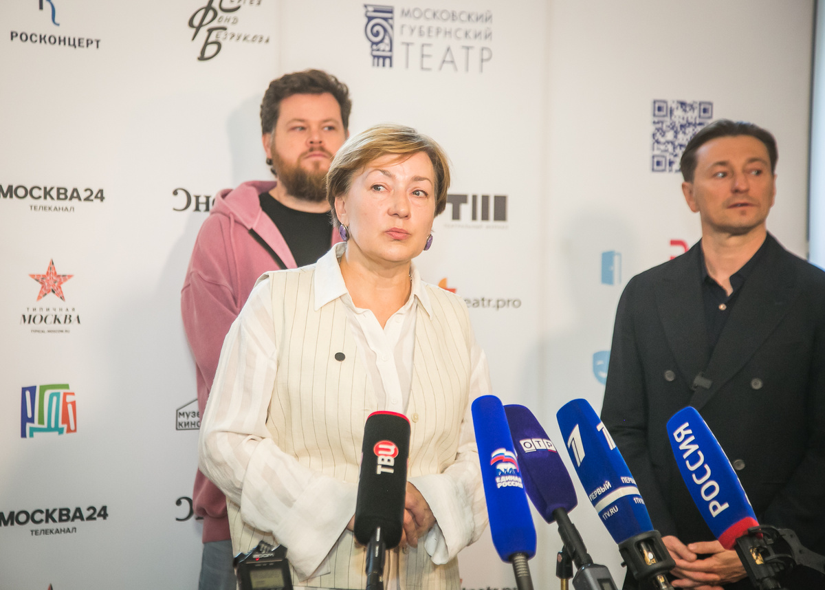    Директор Московского Губернского театра Лариса Вильясте