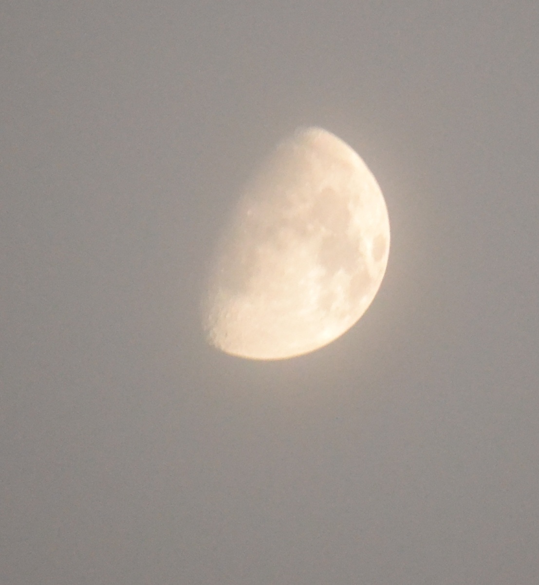 Луна в тумане, ночная сьмка