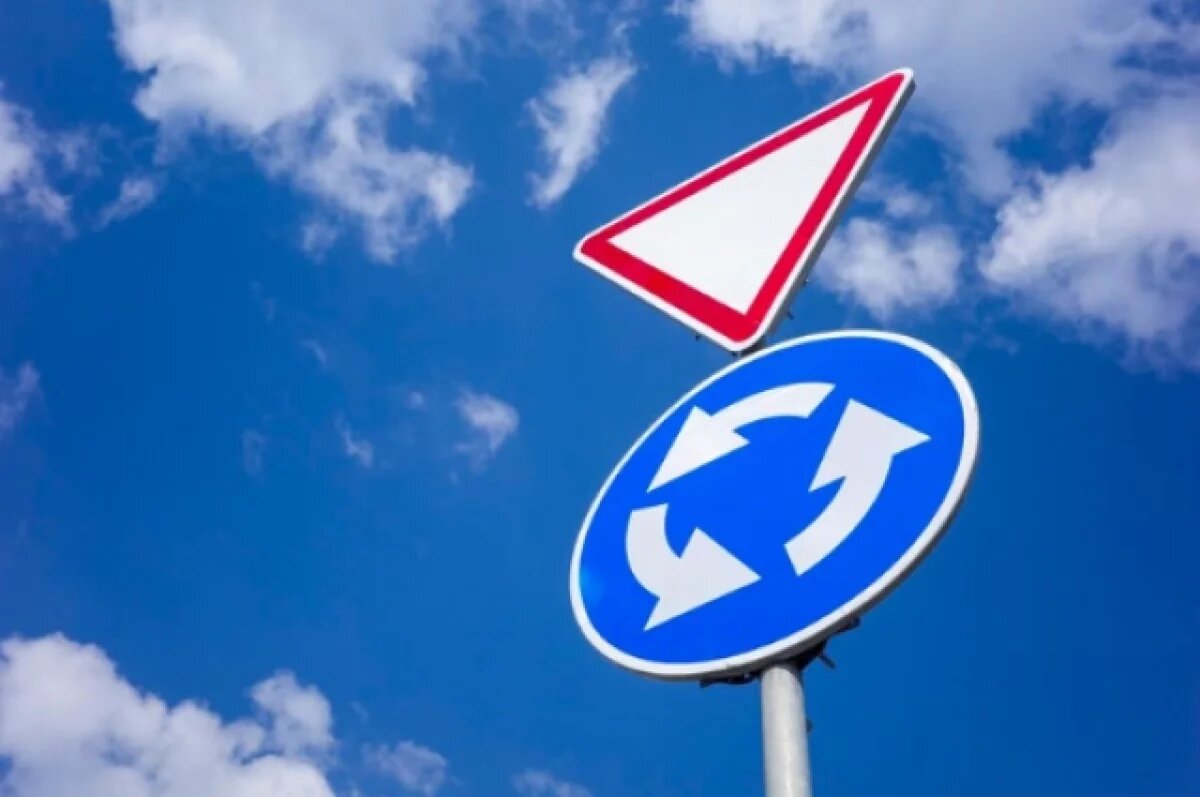    В Орске потратят более двух миллионов на светофоры и остановочные павильоны