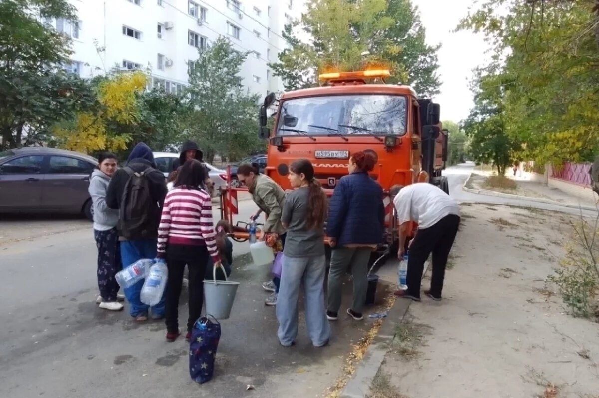    Назвали адреса, где ждать водовозки на юге Волгограда