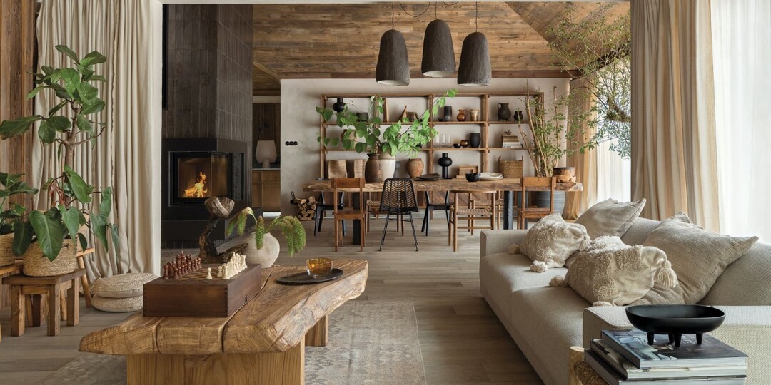 Творческая семья показала, как можно использовать доски от старого амбара, и какие светильники получаются из бинтов и гипса