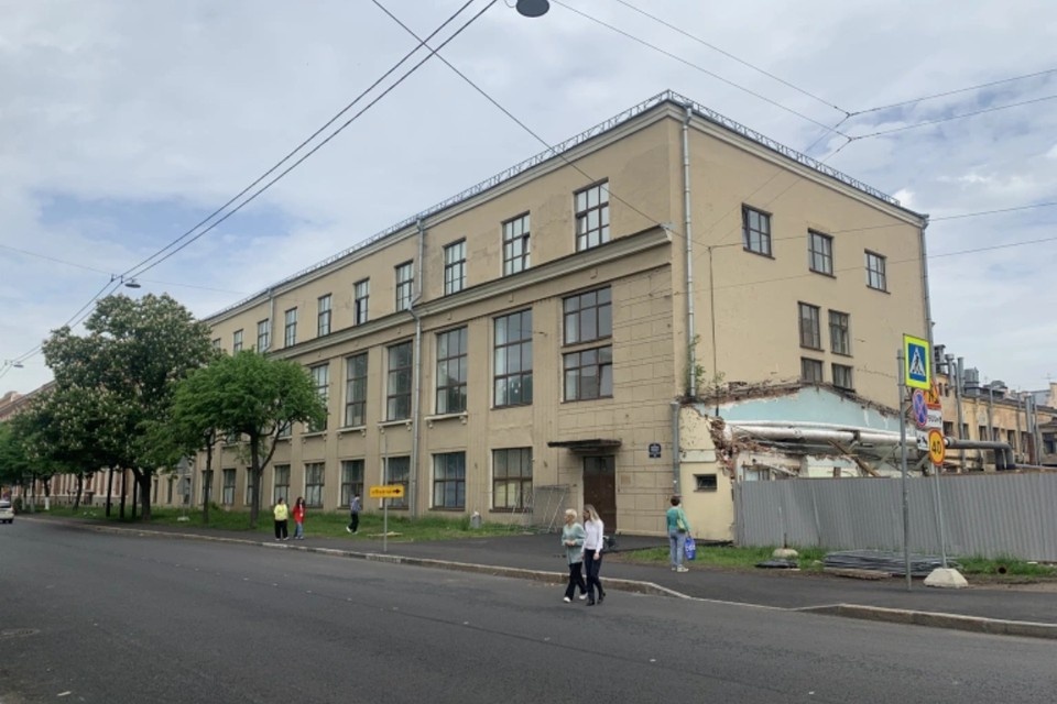    Здание фабрики-кухни Ленинградского союза потребительских обществ было построено в 1930-е годы. Фото: КГИОП