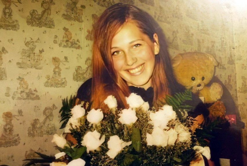 Карина в юности