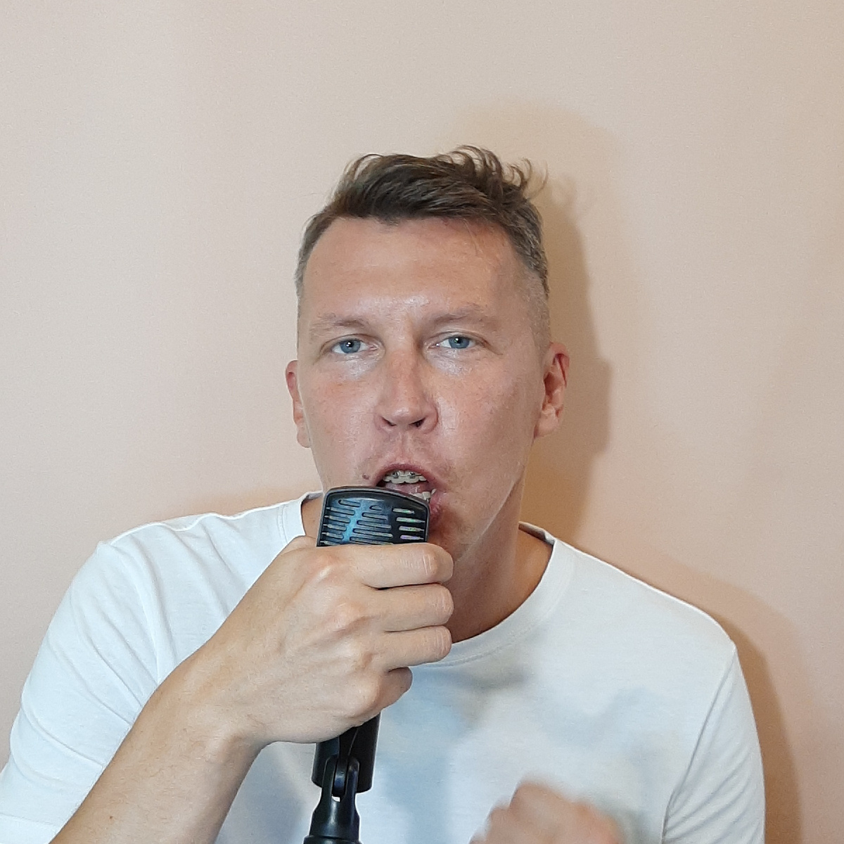 Сергей Тиа, Sergei Tia