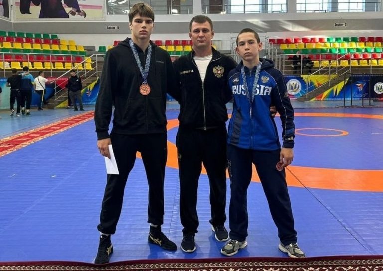    Студенты училища Олимпийского резерва Оренбурга завоевали награды на двух турнирах Антон Пичурин