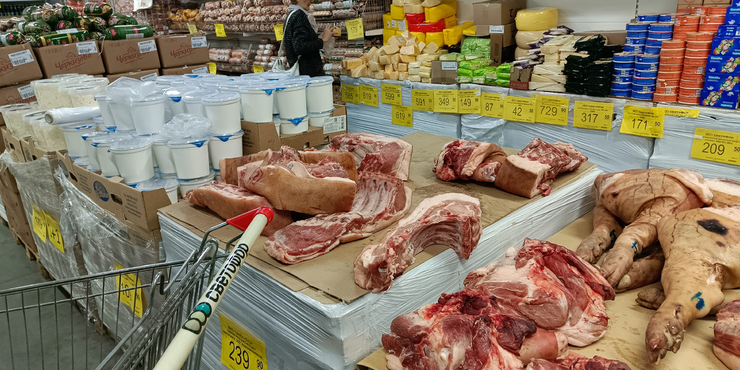 Неудивительно, что в «Светофоре» всегда много покупателей. Ассортимент и цены привлекают.