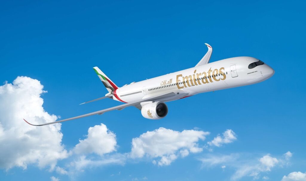    Airbus A350-900 в ливрее Emirates //Фото Airbus