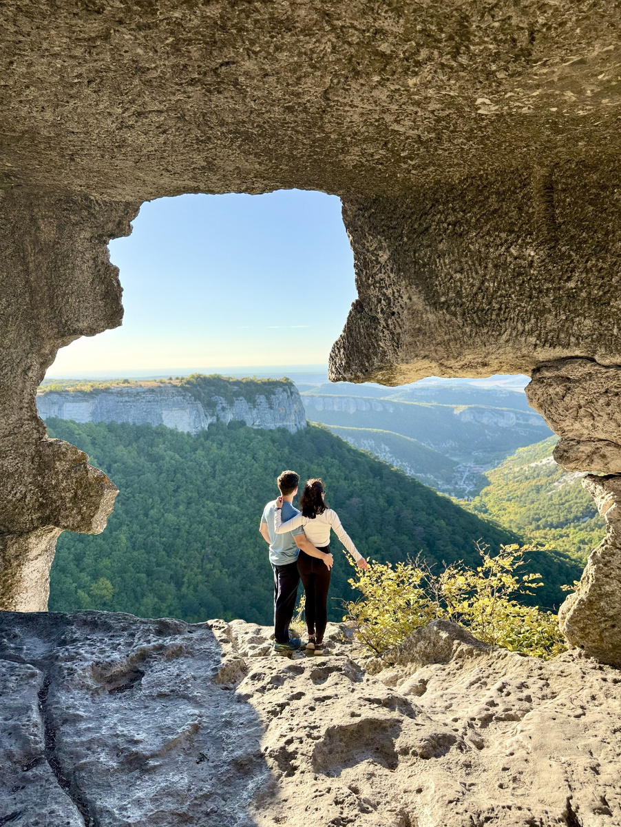 Самый популярный вид, открывающийся с пещеры Барабан-Коба.