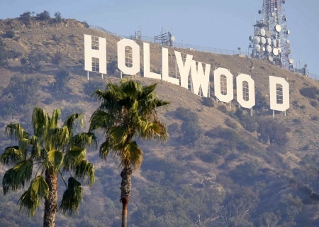    Трамп ввёл 100% пошлины на неамериканские фильмы