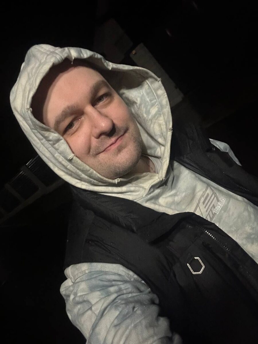 "Sigma, sigma boy, sigma boy, sigma boy
Каждая девчонка хочет танцевать с тобой"(с) 