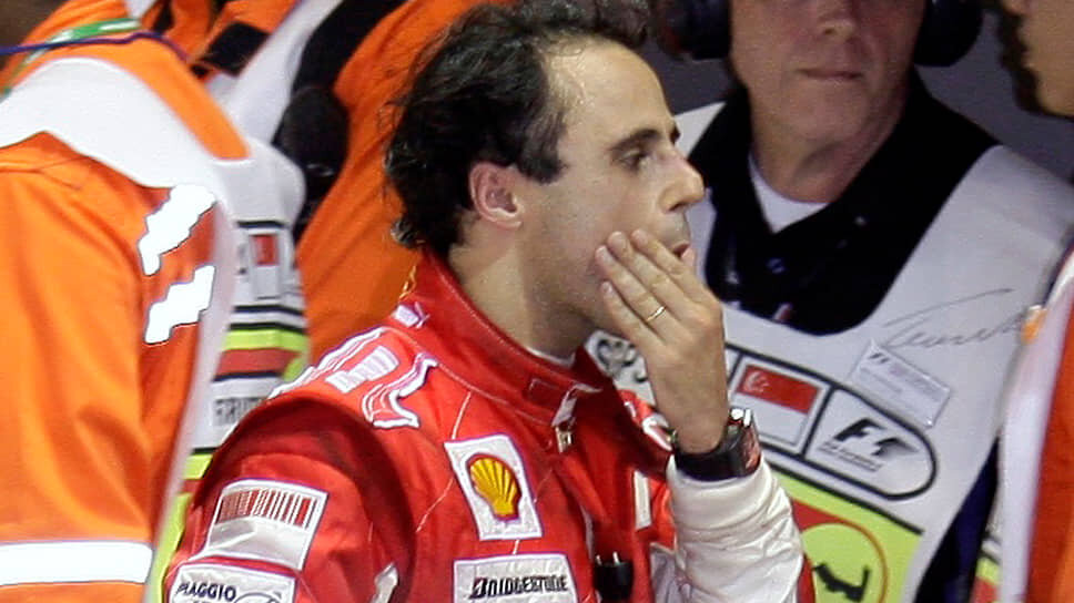 В итоговом протоколе чемпионата «Формулы-1» 2008 года Фелипе Масса (на фото) отстал от победителя, Льюиса Хэмилтона, всего на одно очко.📷Фото: Russell Boyce / Reuters