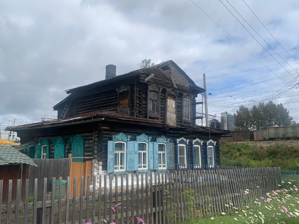 Снимок на экскурсии. Необычный дом конструктор