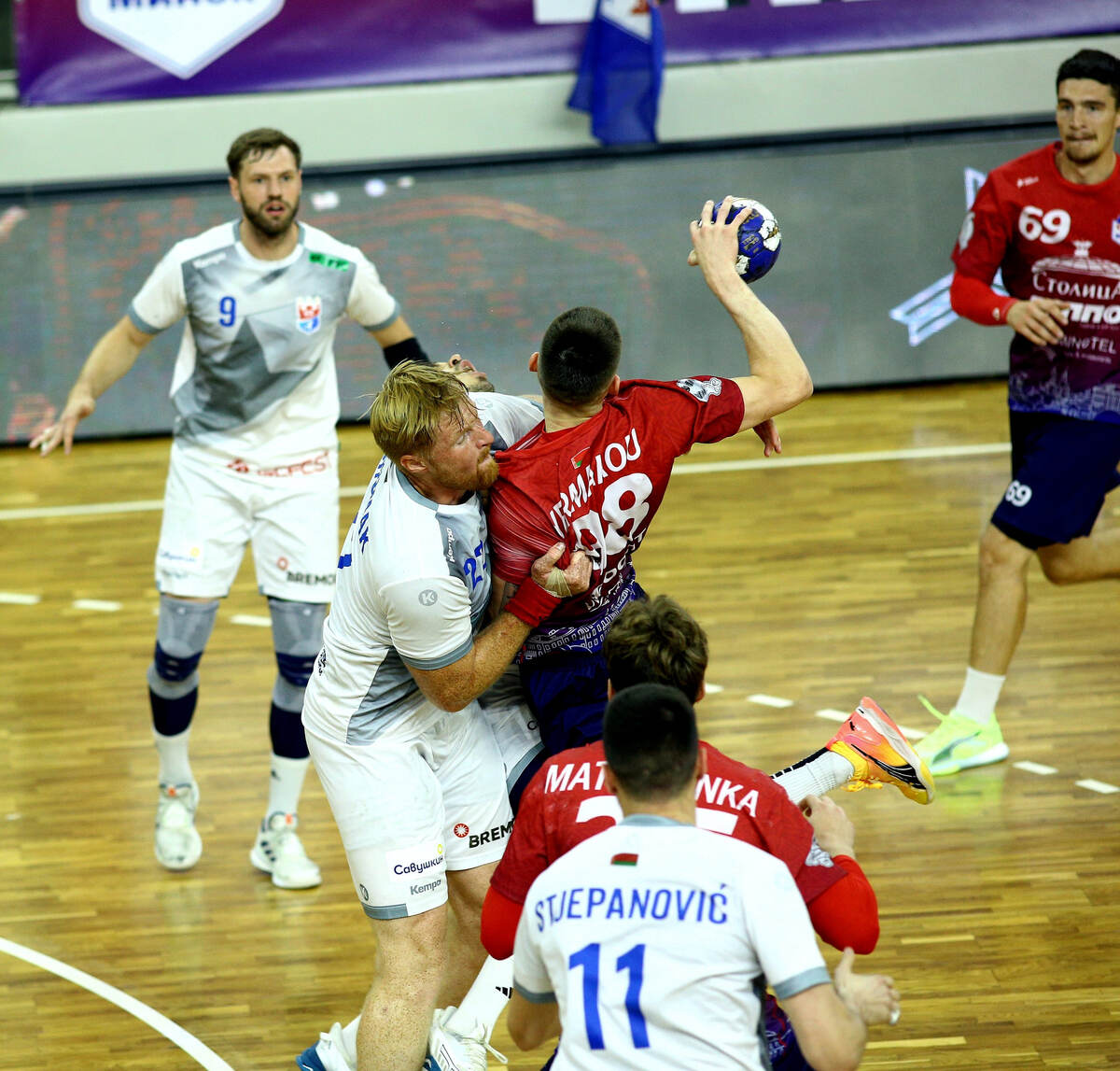    Белорусское класико отличается ожесточённой борьбой