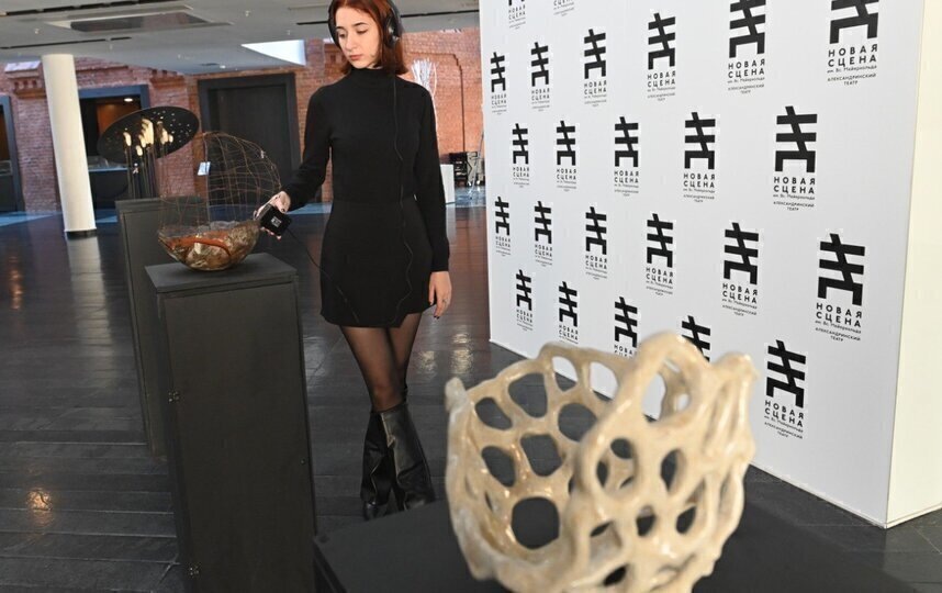    Выставка "Источник"Игорь Акимов