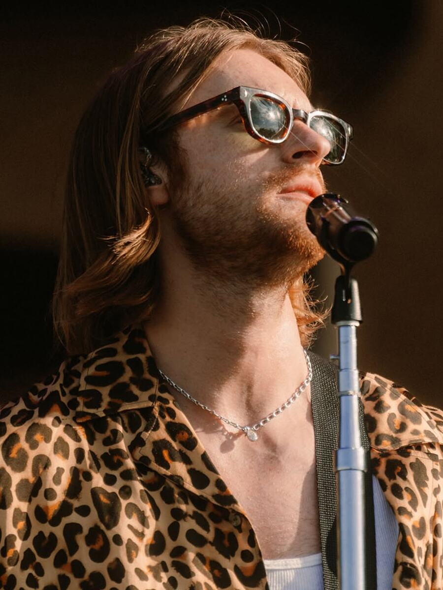    Ювелирный бренд John Hardy выпустил коллекцию при участии Билли Айлиш (фото 2)