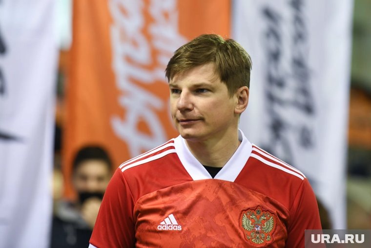    Новая возлюбленная Аршавина подала на алименты, чтобы «сохранить деньги в семье»