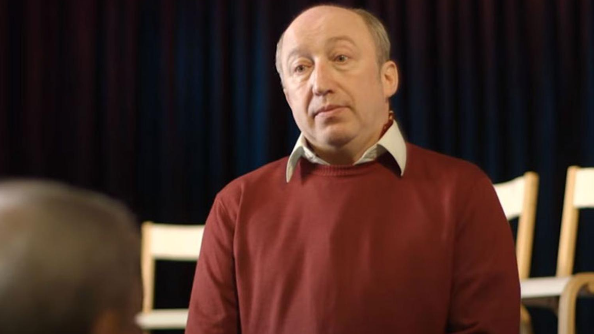    Сергей Степин. Скриншот: т/с «А у нас во дворе...»