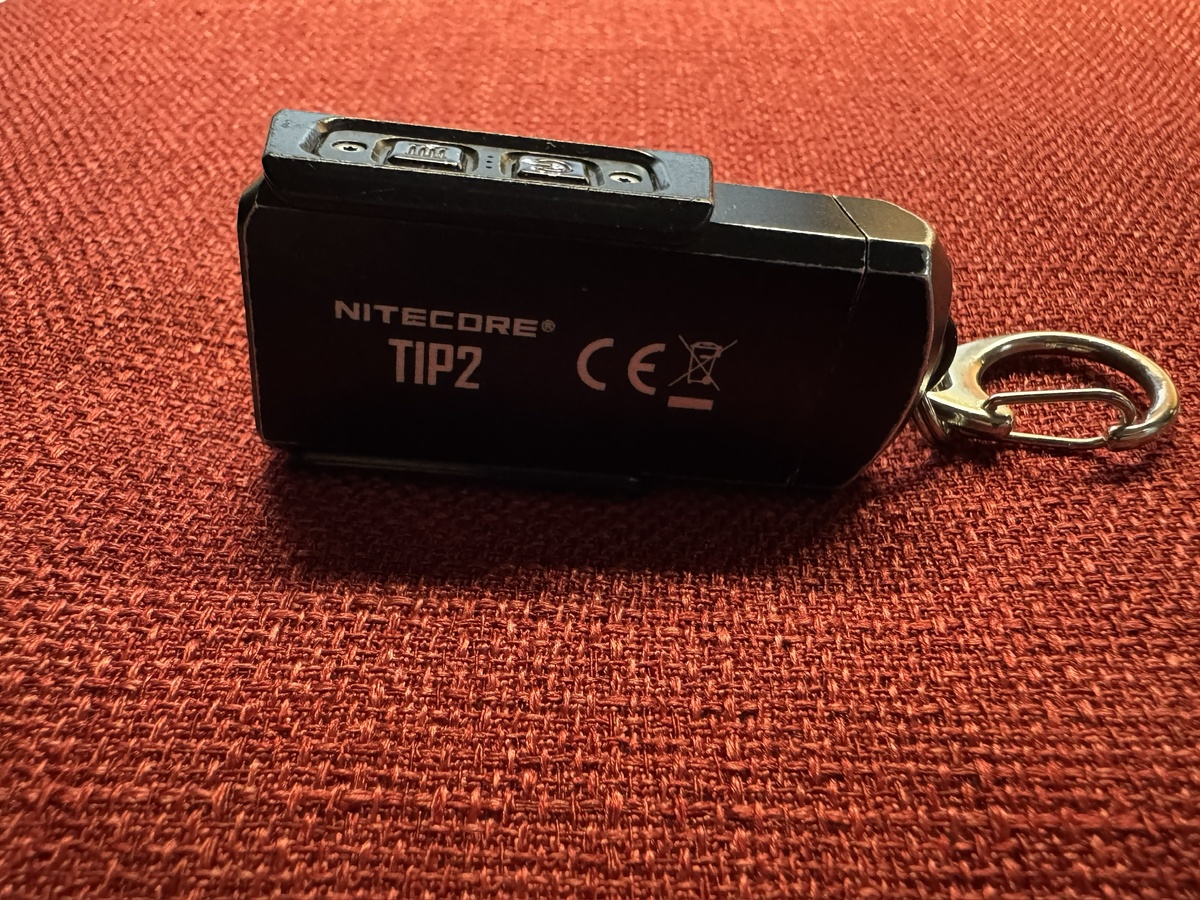 Вид фонаря спустя почти четыре года повседневной эксплуатации.