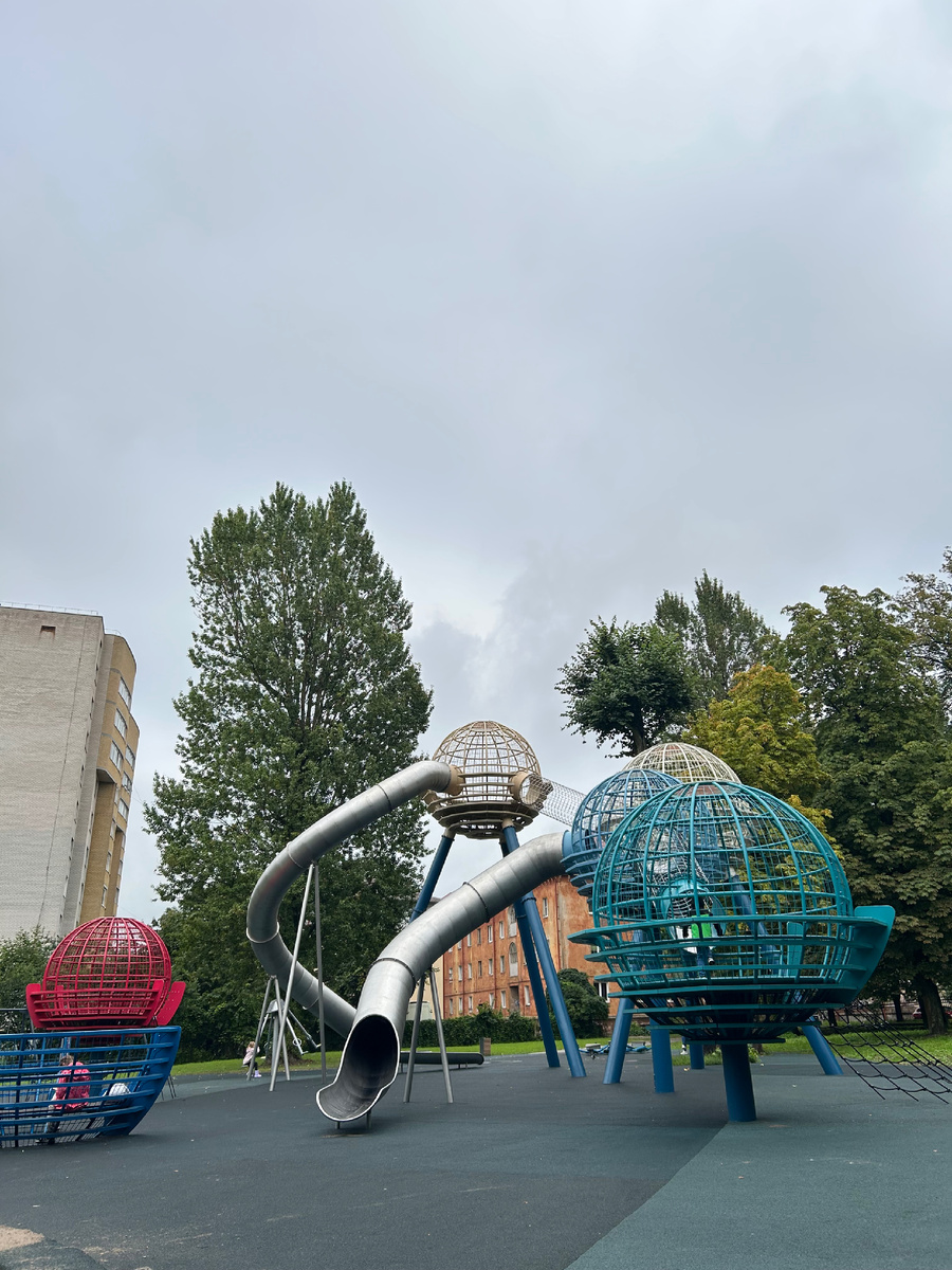 Космическая площадка парка Гагарина