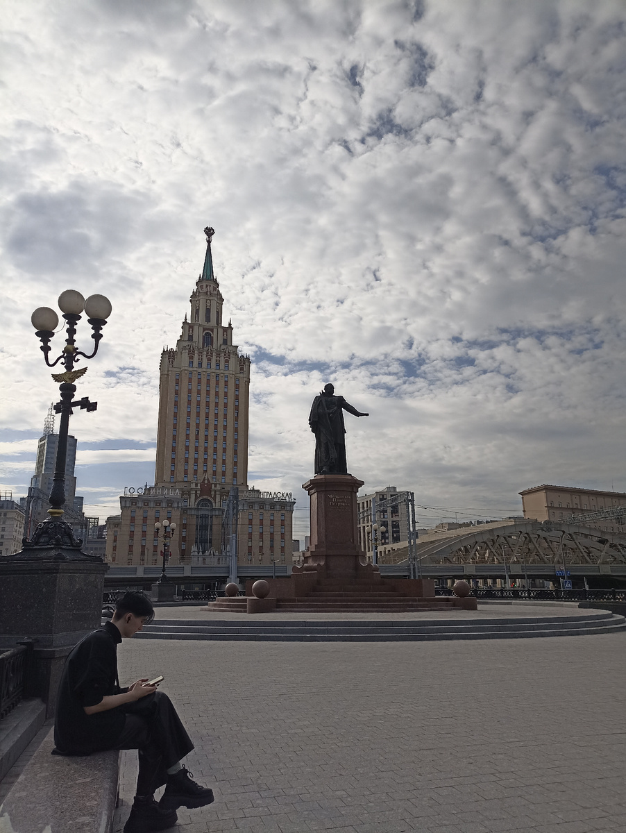 Москва,на площади трёх вокзалов 2025