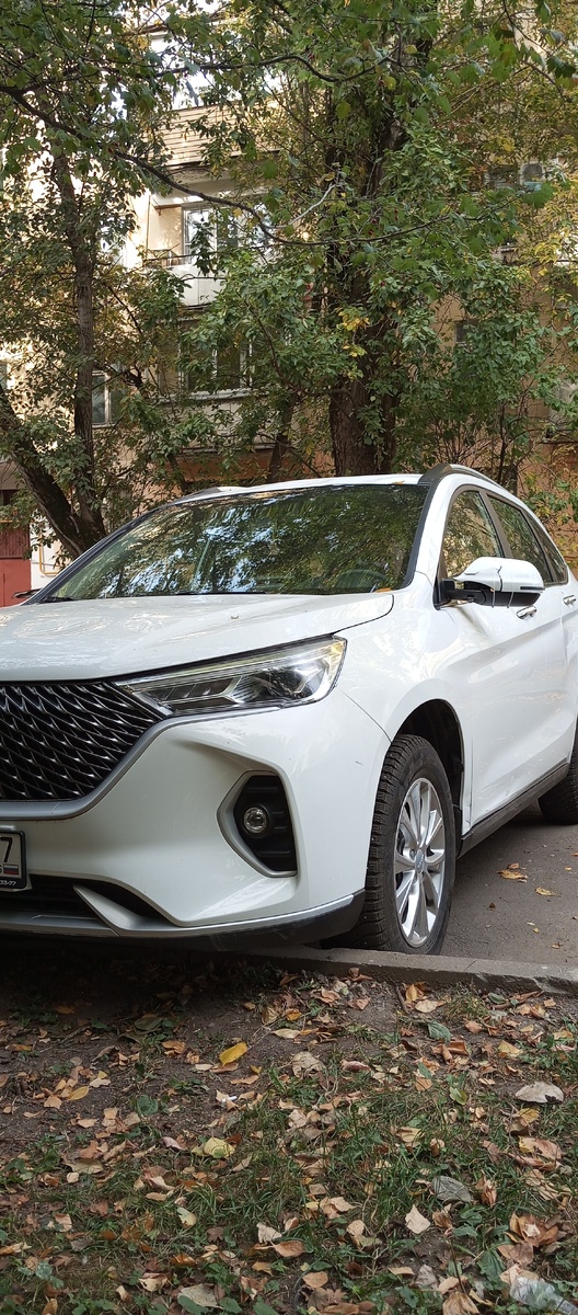 Наш красавец. Зеркало держится на резинках и честном слове😁😁😁