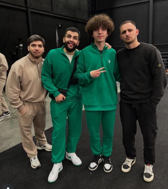 Кучерявый Анатолий из Гомеля использует Викторию для контента 