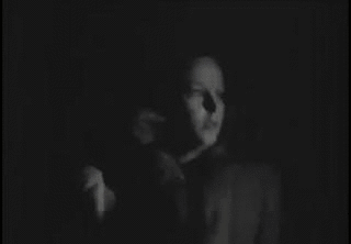 Автобус Льютона в фильме «Люди-кошки»