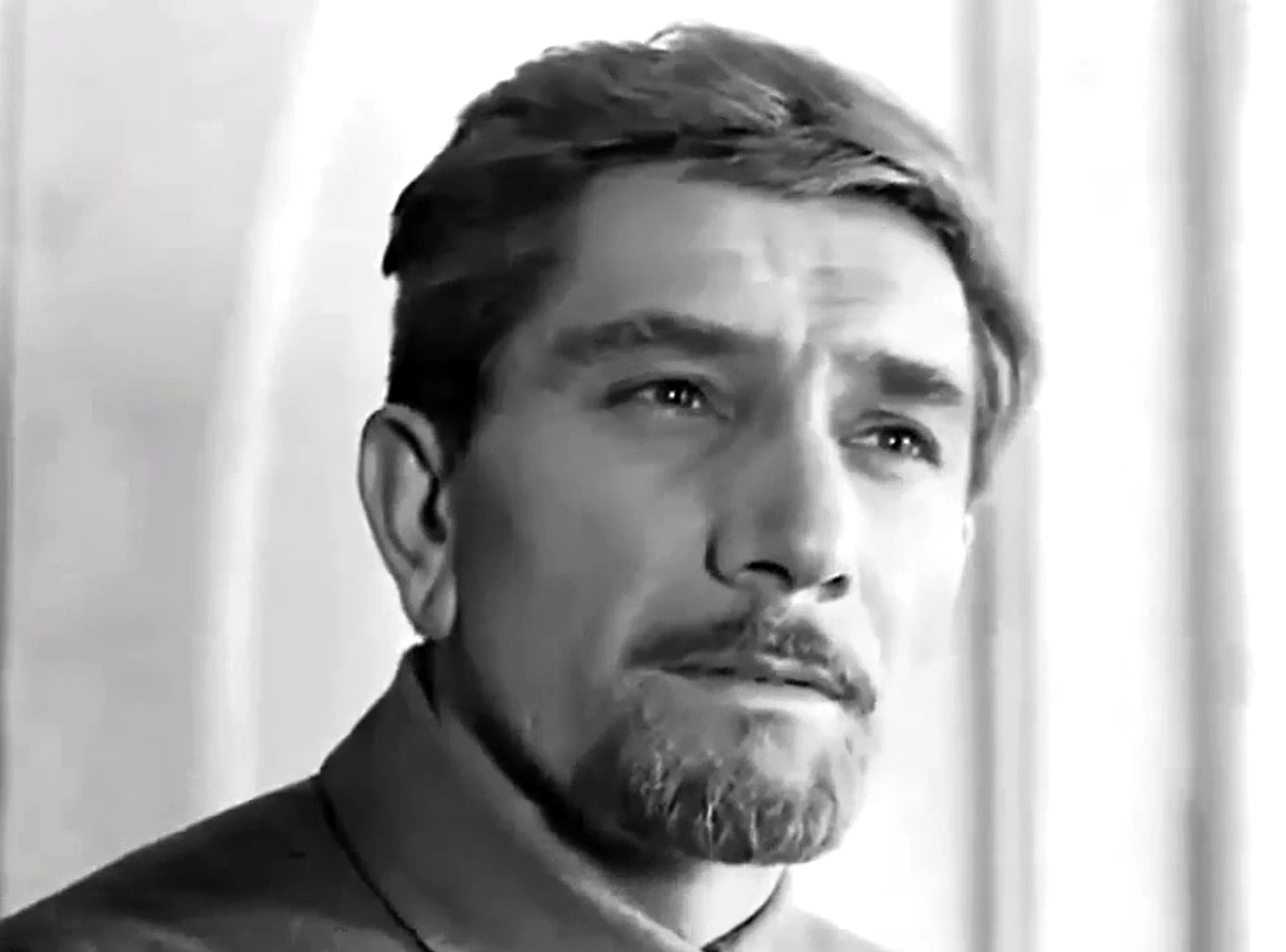 Кадр из кинофильма "Операция "Трест", 1968 г., режиссер Сергей Колосов, сценарист Александр Юровский, композитор Юрий Левитин (скриншот)