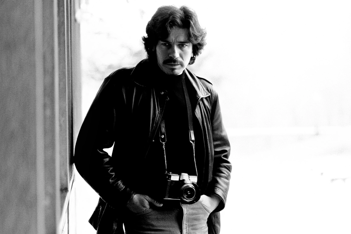 Обладает выдающимися способностями к работе с негативами и портретами.