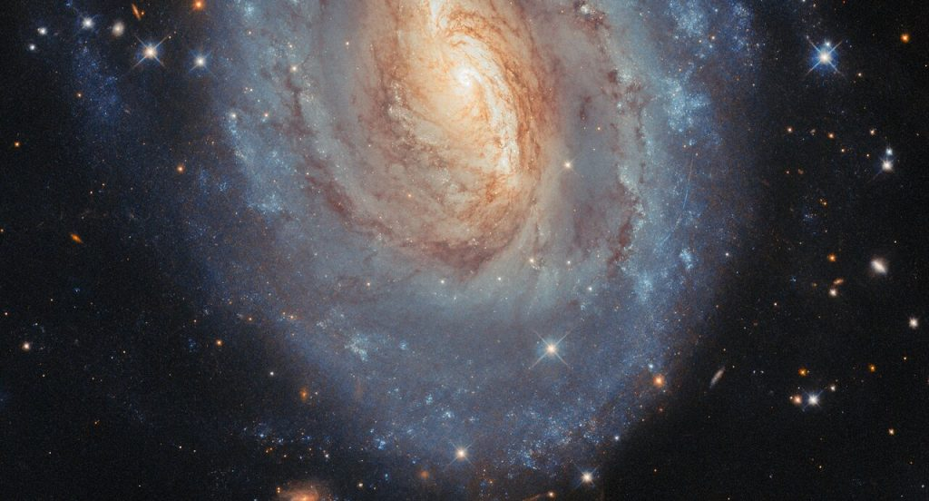 Галактика NGC 6000 на снимке телескопа Hubble. Источник: ESA/Hubble & NASA, A. Filippenko