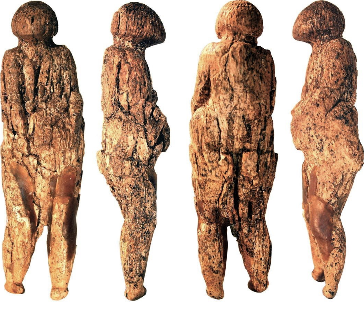 Фигурки из Зарайской стоянки