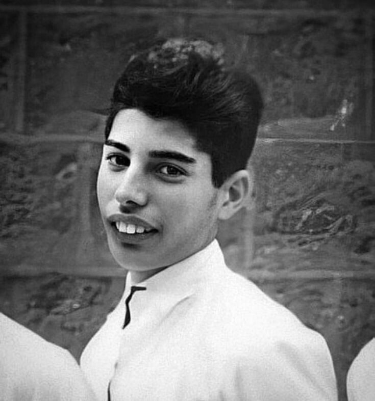 Фаррух Булсара вырос на Занзибаре и в Индии. Будущая икона сцены тогда и мечтать не могла о такой судьбе.