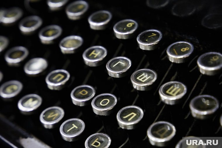    Писатель Александр Бушков скончался в больнице от последствий пневмонии