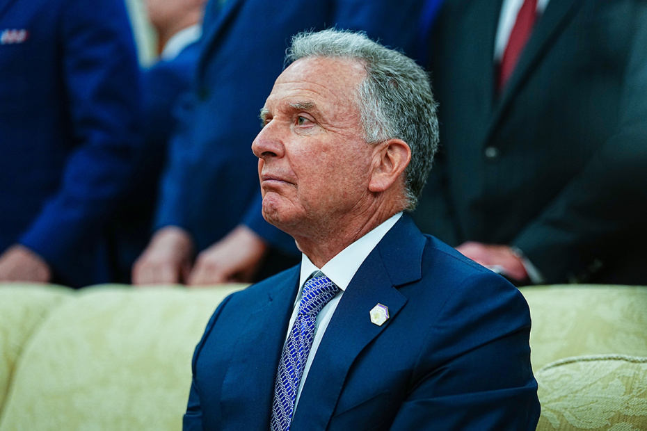    Aaron Schwartz — Pool via CNP/Consolidated News Photos/Global Look Press