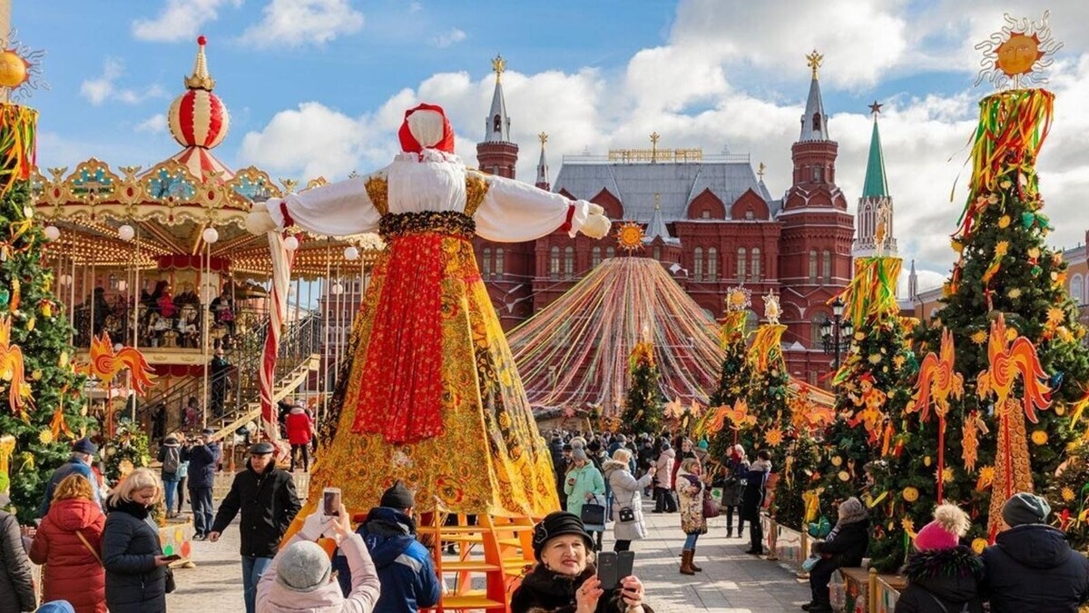 "Родина
Еду я на родину
Пусть кричат - уродина
А она нам нравится
Хоть и не красавица"(с) Фото: culture.ru