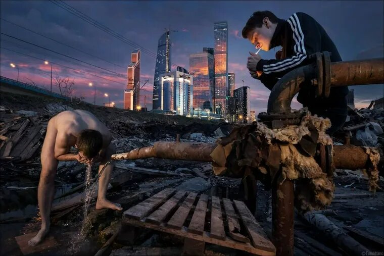 "Небо подпирают новостройки-костыли
Всё та же чёрная девятка разрезает пустыри"(с) Фото: imgur.com / PrkwyDrv