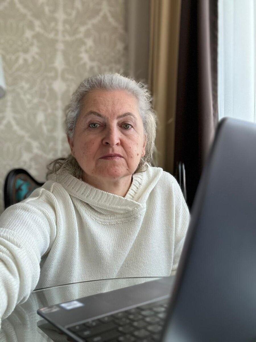 Все мы когда-нибудь постареем )), спасибо ИИ - можно увидеть, как оно будет там