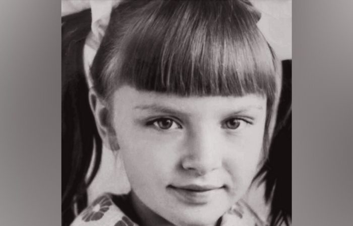 Люда Исаева в детстве