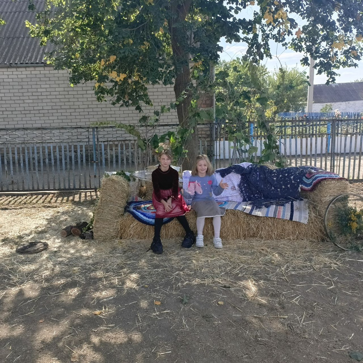 Мои внучки Алиса и Ева