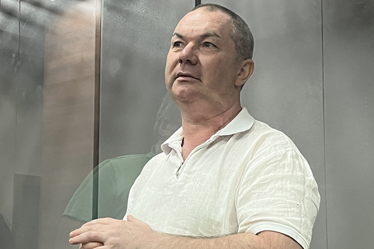    До 15 лет грозит Роману Сычеву по новому обвинению о занятии высшего положения в преступной иерархии.   
Фото: «БИЗНЕС Online»