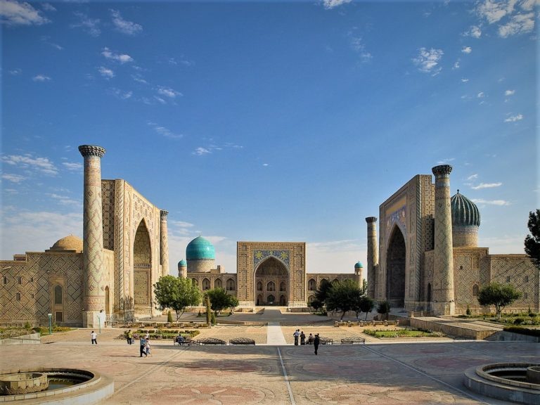    Узбекистан привлекает колоритной архитектурой (Фото: wikipedia.org) Ксения Смирнова
