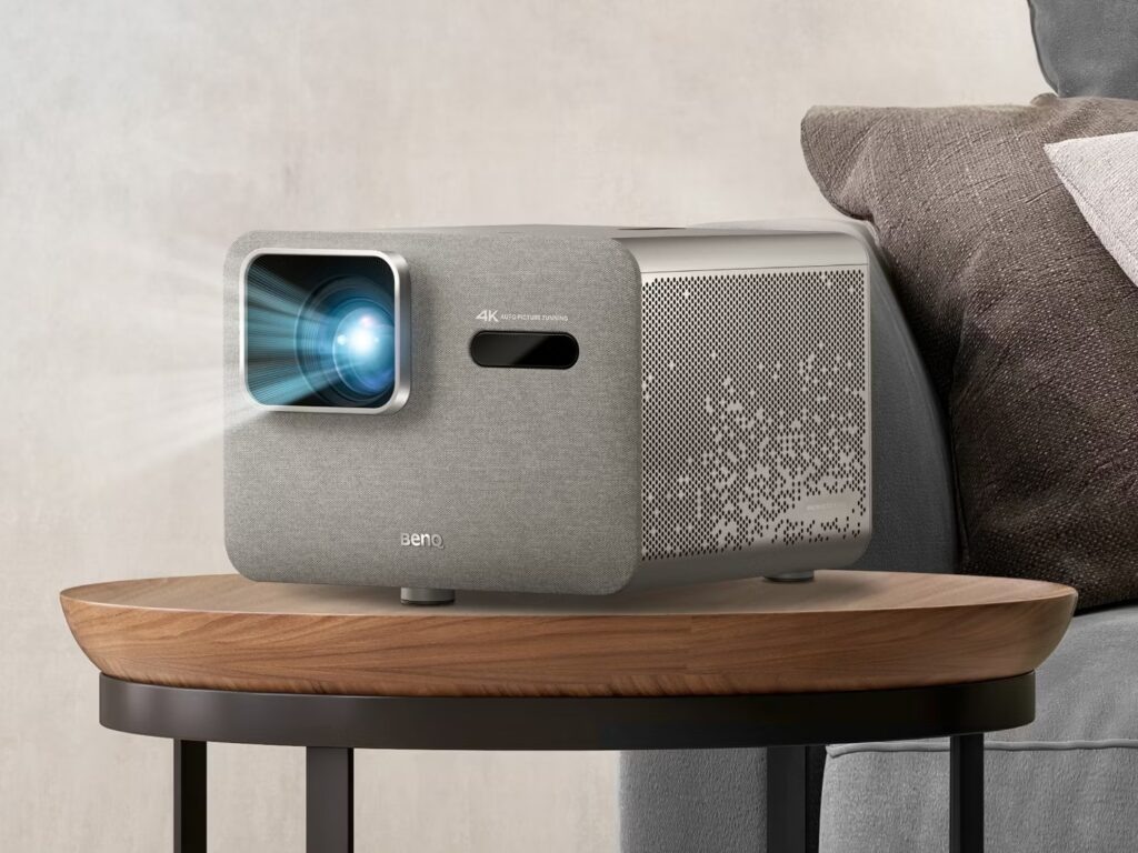    BenQ представила два ярких 4K-проектора с HDR