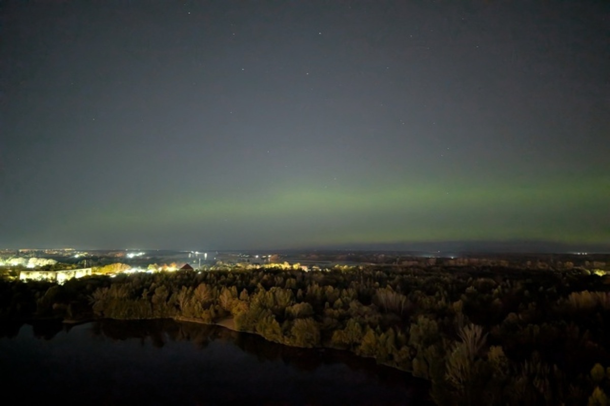    Вчера вечером нижегородцы могли наблюдать редкое природное явление
