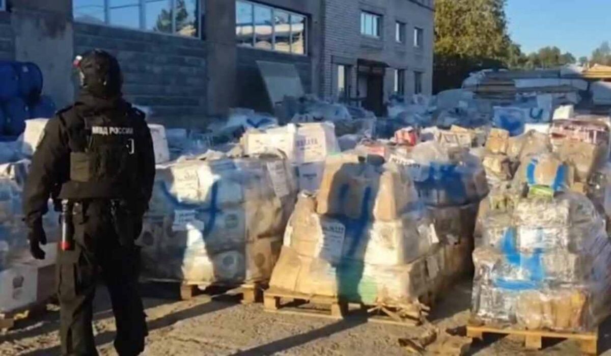     Контрафактный алкоголь. Источник: spb.kp.ru Автор фото: Скриншот видео