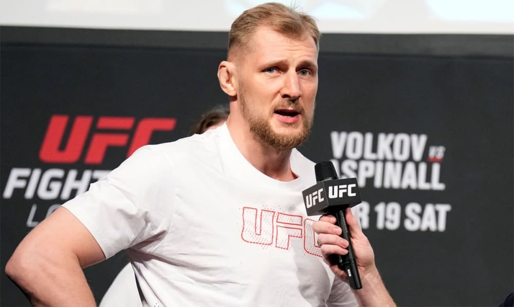 Александр Волков