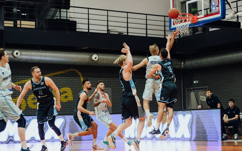    Баскетболисты ижевских «Родников» выиграли в первом матче сезона